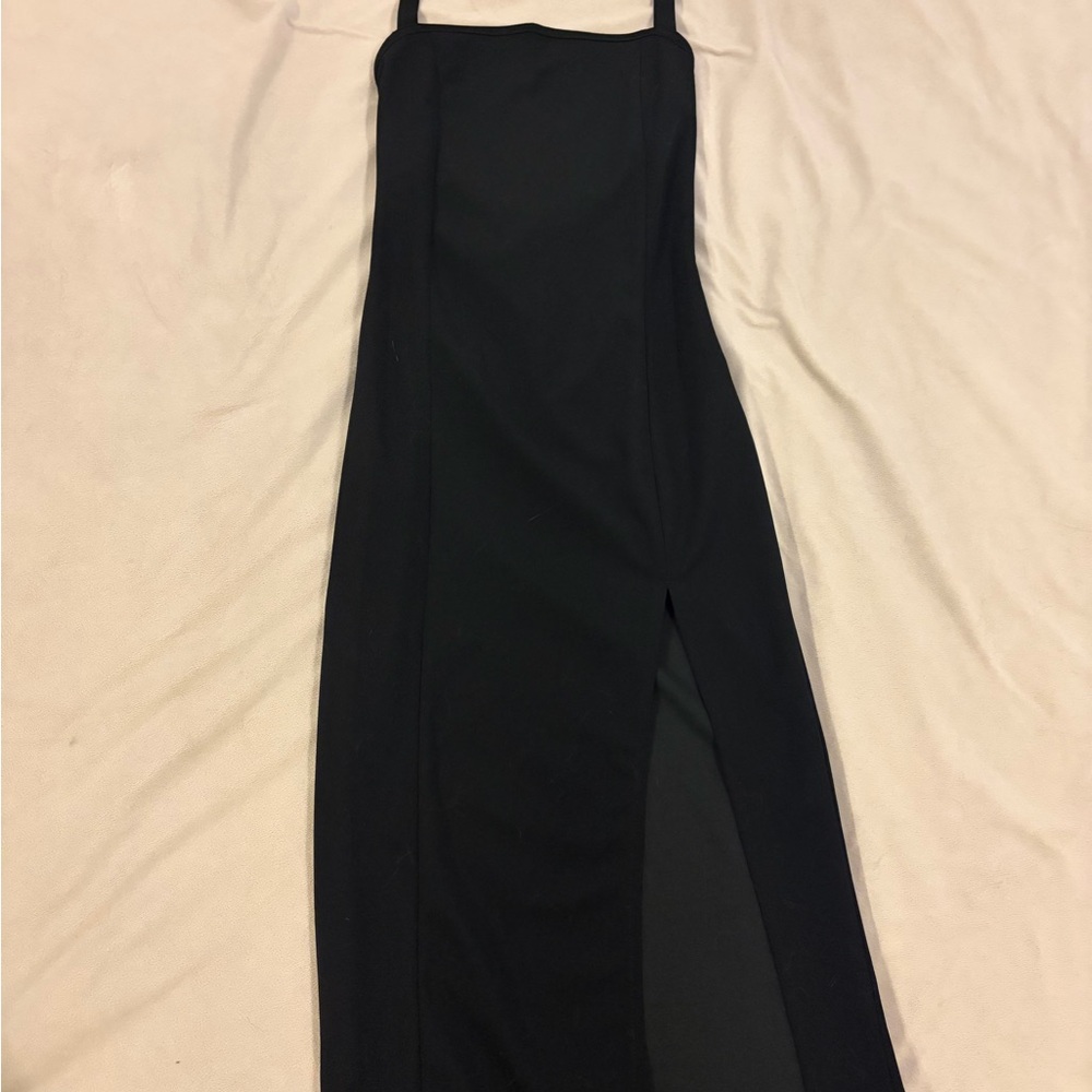 Elegant Black Sleeveless Dress